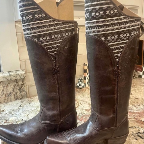 Ariat Shoes - Ariat Caldera Ladies Boots 8M - NWT